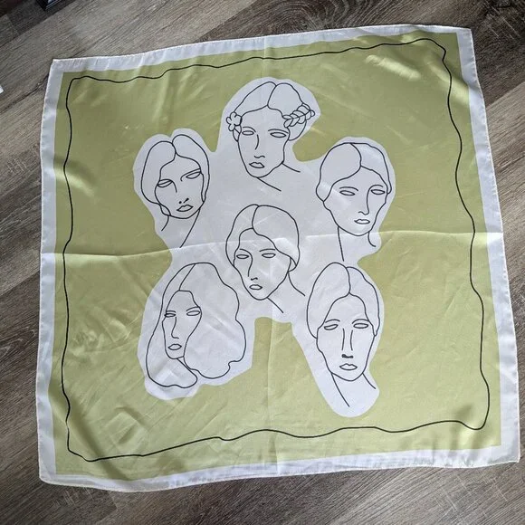 Bundle of 3 scarves 25 inches * 25 inches - Picture 2 of 4